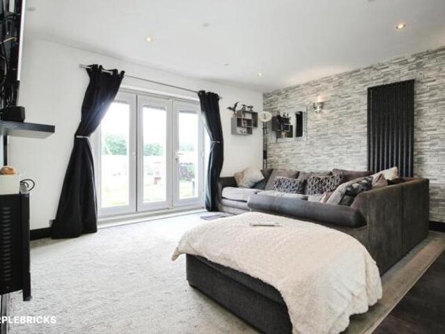 Farm for sale in Wakefield, West Yorkshire