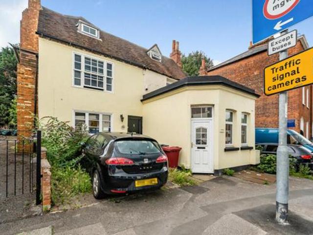 House for sale in Reading