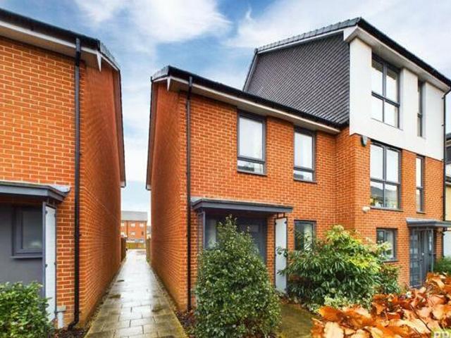 House for sale in Reading