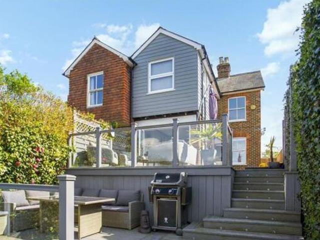 House for sale in Red Hill, Surrey