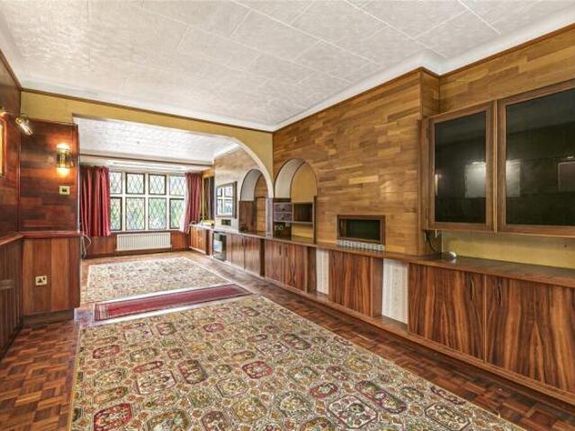 Farm for sale in Twickenham, Greater London