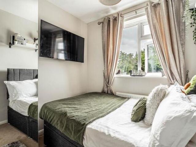Farm for sale in St Albans, Five Acres