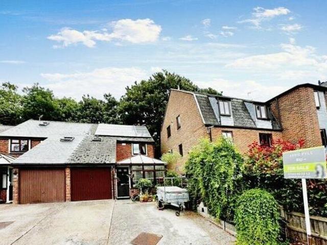 House for sale in Rochester, Kent