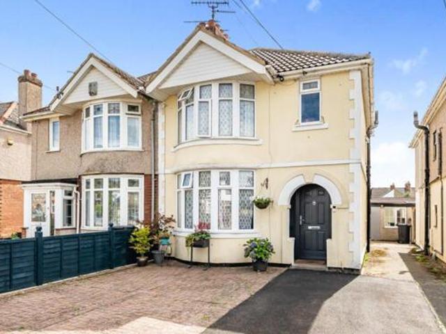 House for sale in Swindon