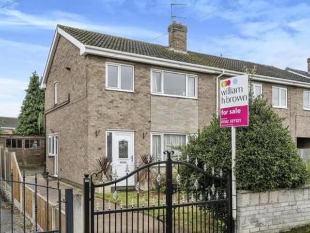 House for sale in Rossington, South Yorkshire