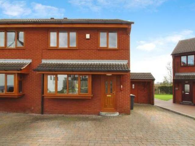 House for sale in Kimberworth, South Yorkshire