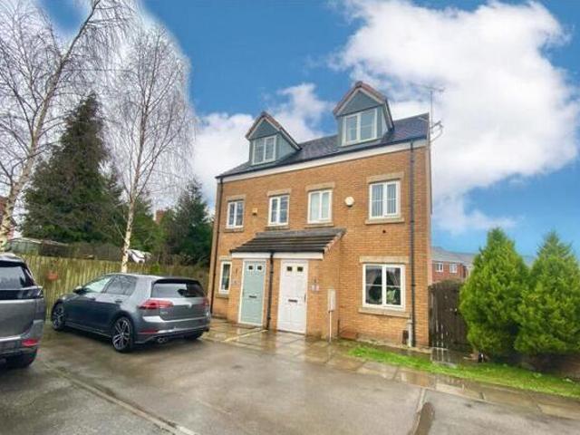 House for sale in Laughton Common, Rotherham