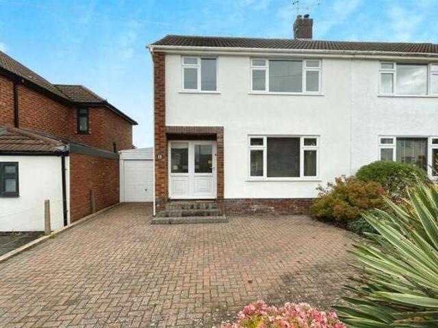 House for sale in Green Close, Warwickshire