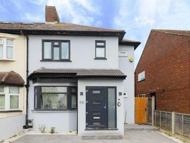 House for sale in Ruislip, Greater London