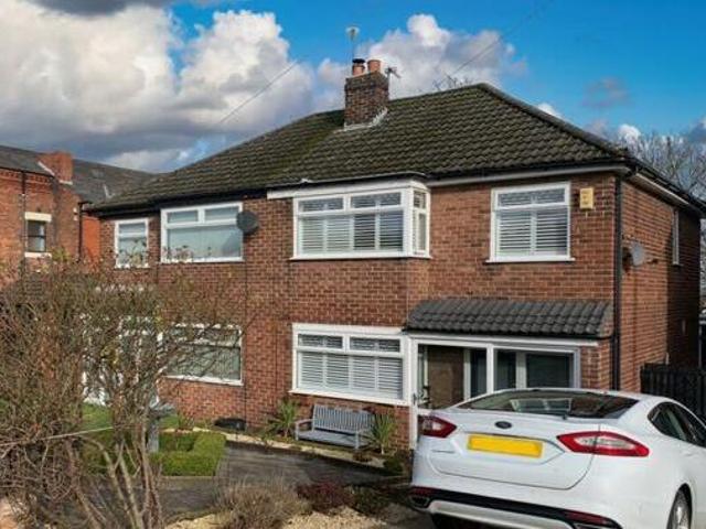 House for sale in Halton