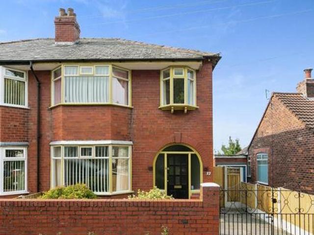 House for sale in Halton