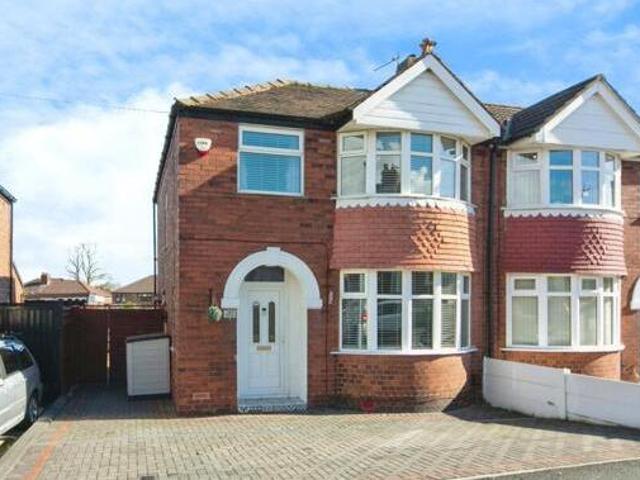 House for sale in Halton