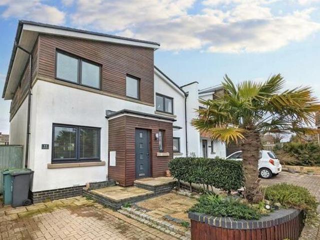 House for sale in Elmfield, Ryde