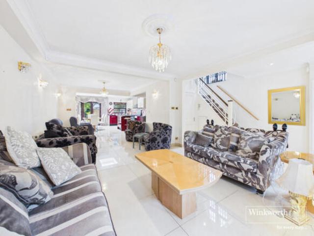 Farm for sale in Kingsbury, Greater London