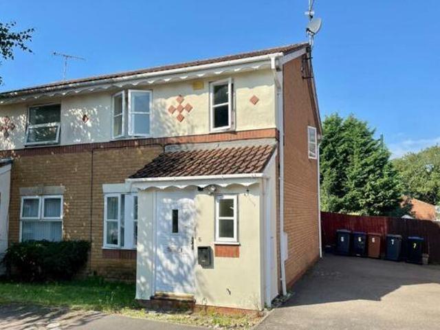 House for sale in Northampton, Northamptonshire