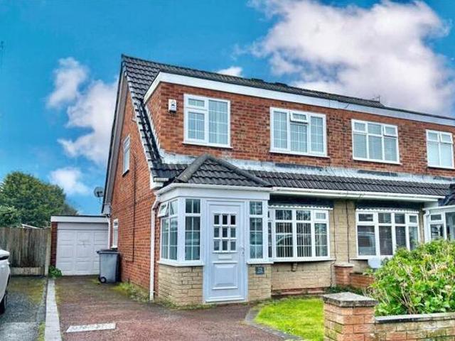House for sale in Birkenhead, Wirral