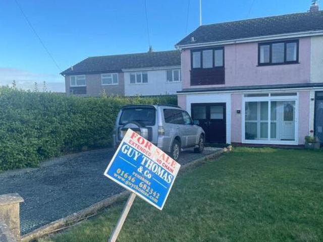 House for sale in Saundersfoot, Wales