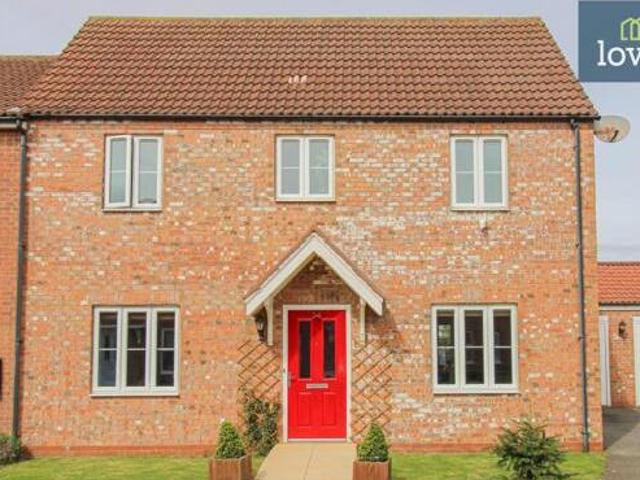 House for sale in Grimsby, Greater Lincolnshire