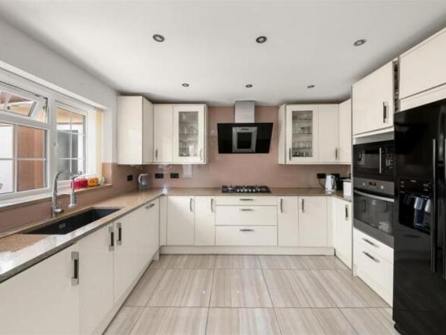 Farm for sale in Hayes, Greater London