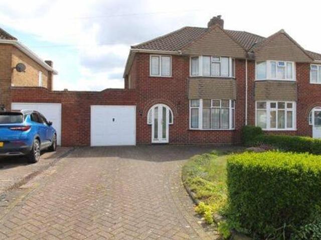 House for sale in Bloxwich, West Midlands