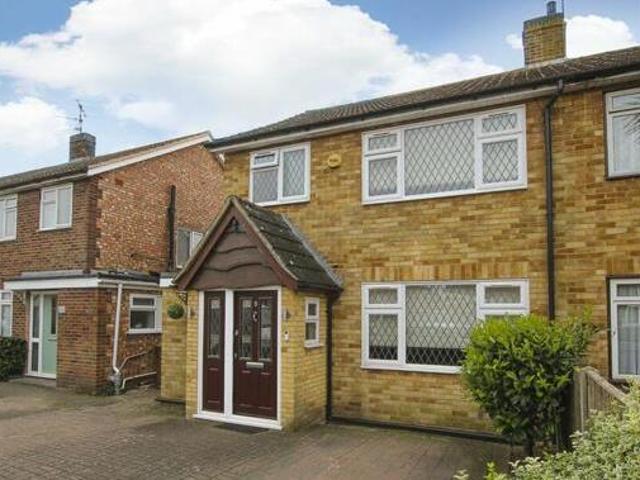 House for sale in Lower Halliford, Surrey