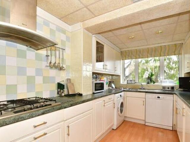 House for sale in Upchurch, Gillingham