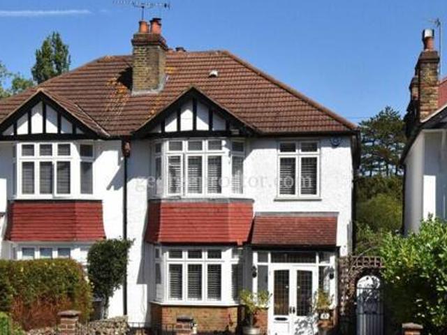 House for sale in Bromley Green, Ashford