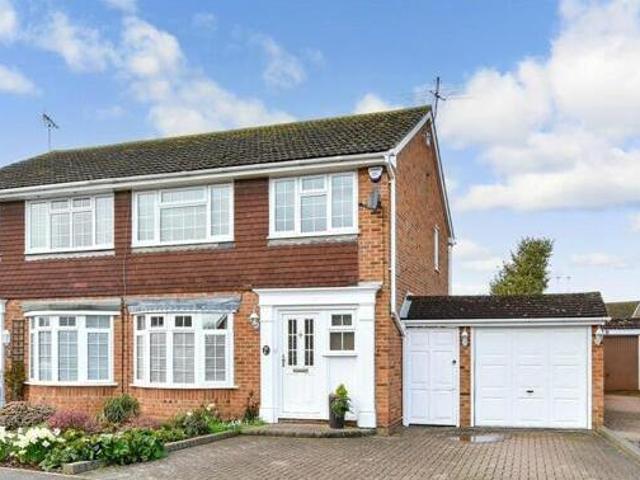 House for sale in Oad Street, Kent