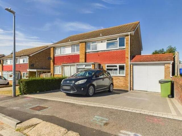 House for sale in Oad Street, Kent