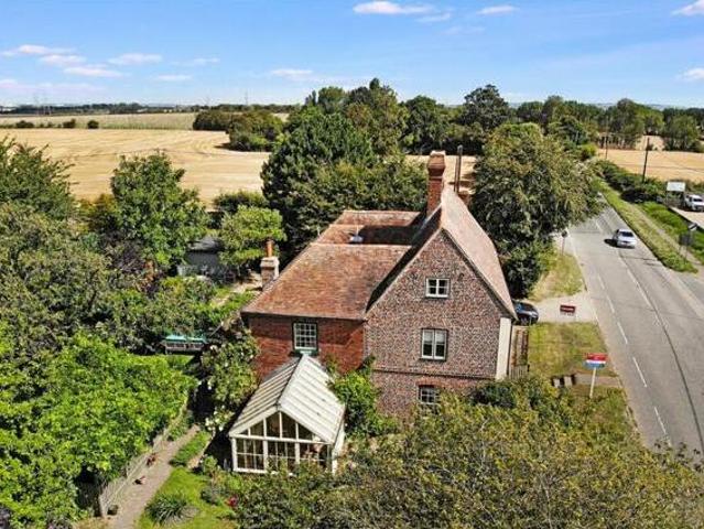 House for sale in Oad Street, Kent