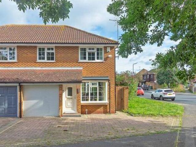 House for sale in Oad Street, Kent