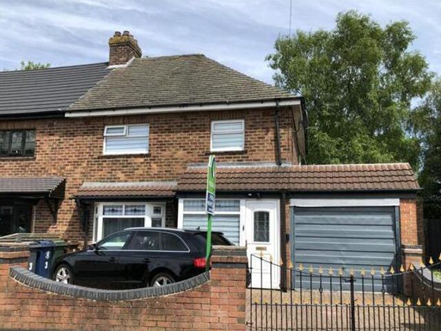 House for sale in Roby Mill, Lancashire