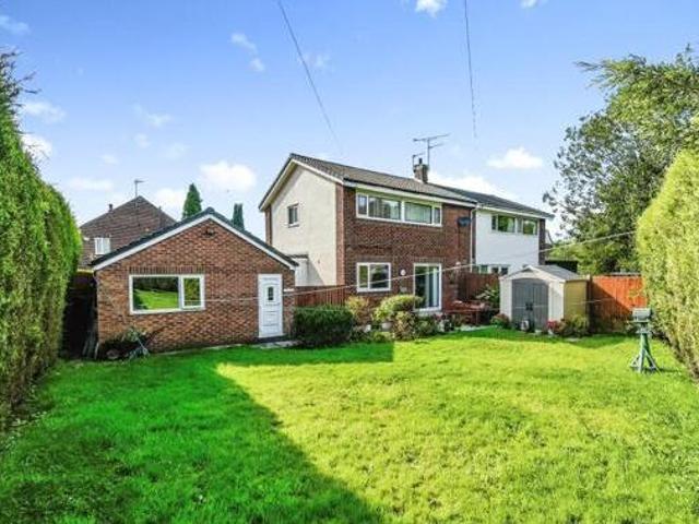 House for sale in Roby Mill, Lancashire