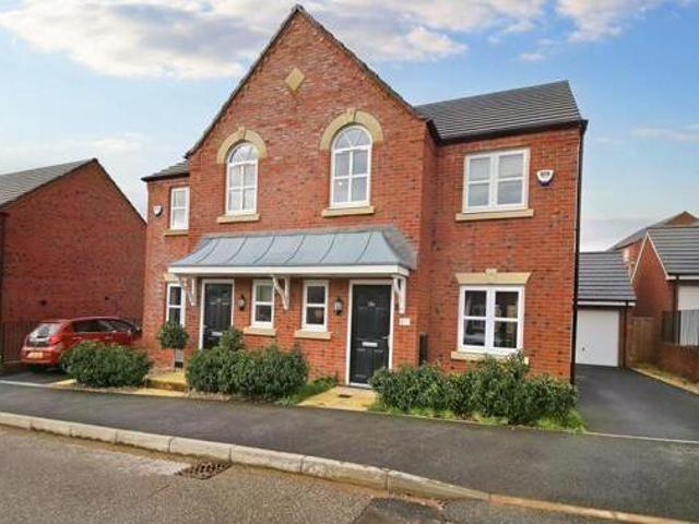 House for sale in Roby Mill, Lancashire