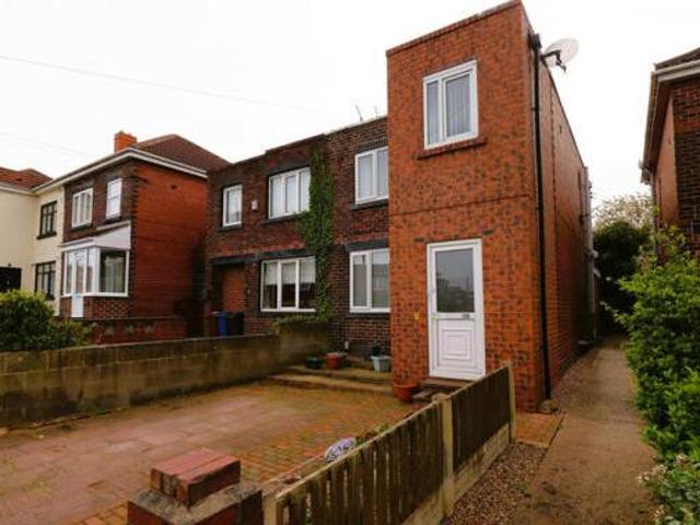 House for sale in Royston, South Yorkshire