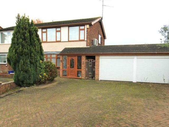 House for sale in South Ockendon, Essex