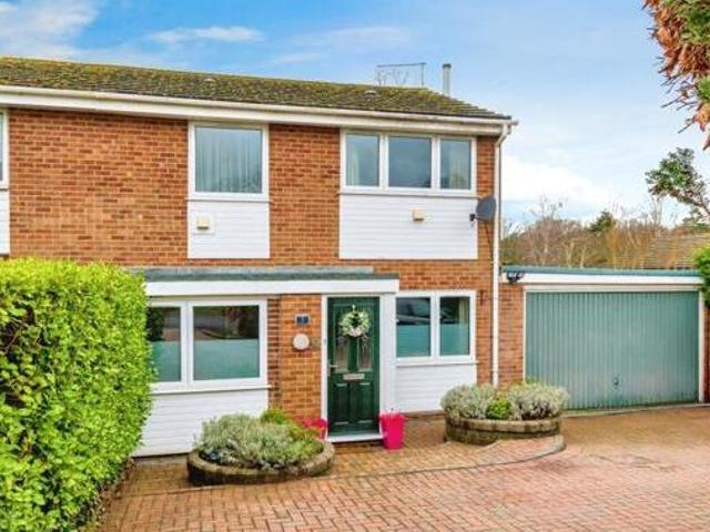 House for sale in Barton Stacey, Hampshire