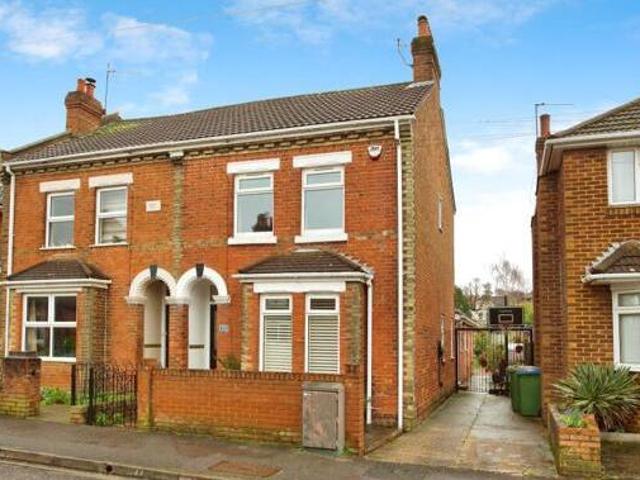 House for sale in Chilworth Old Village, Test Valley