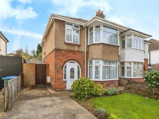 House for sale in Barton Stacey, Hampshire
