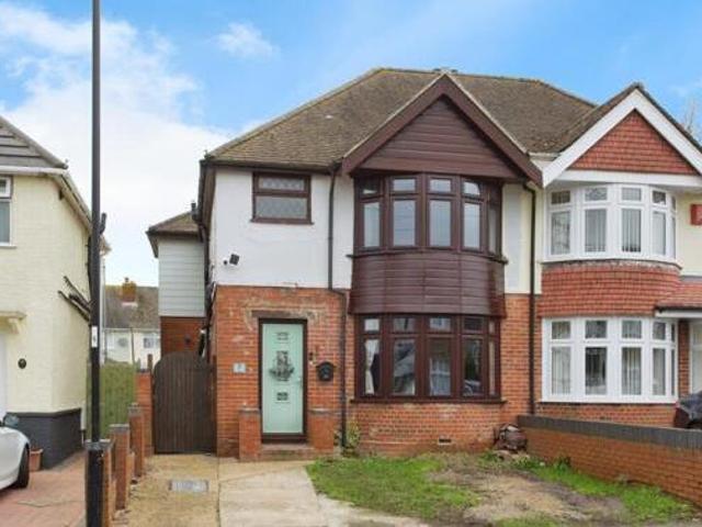 House for sale in Barton Stacey, Hampshire