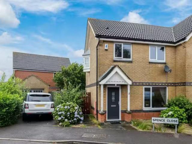House for sale in Hawkinge, Hawkinge