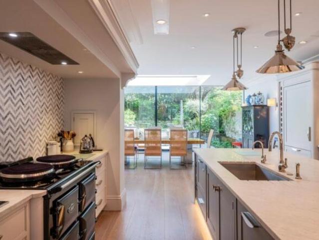 Farm for sale in St. John's Wood, Greater London