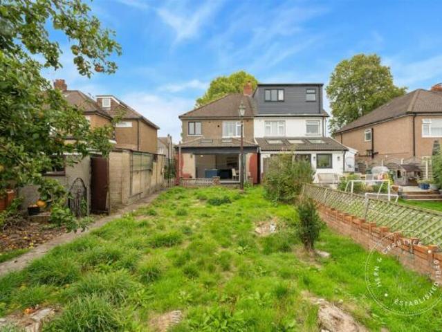 Farm for sale in Falcon Lodge, Wales