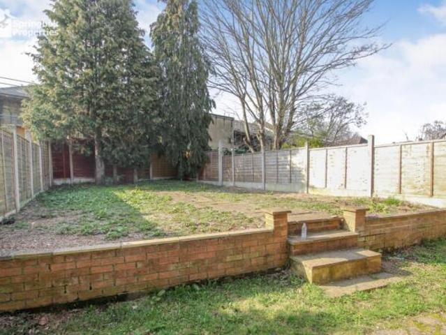 Farm for sale in Pudsey, West Yorkshire