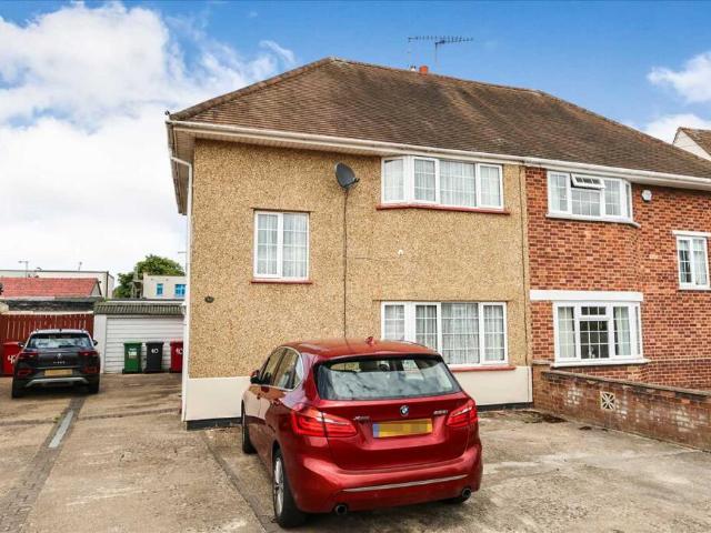 Semi Detached House for sale in Cippenham Semi Detached House for sale in Cippenham