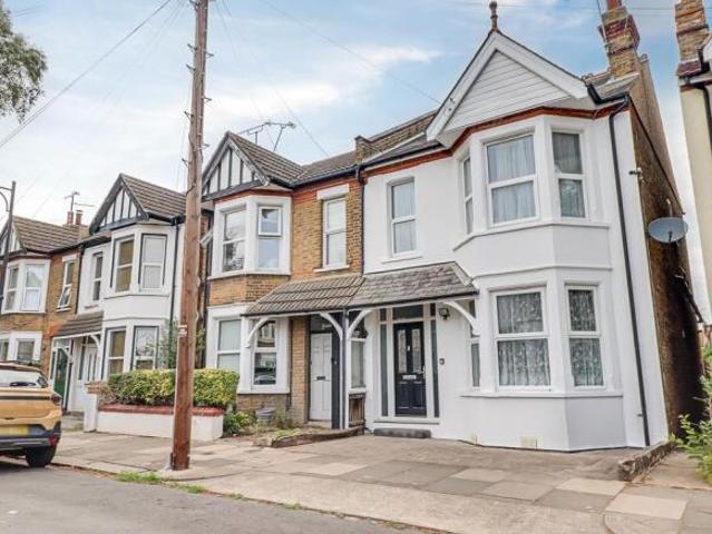 Farm for sale in Alton Barnes