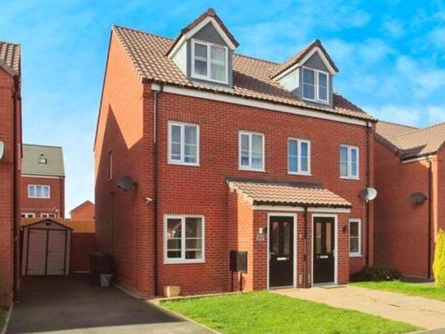 House for sale in Hampton Green, Cambridgeshire