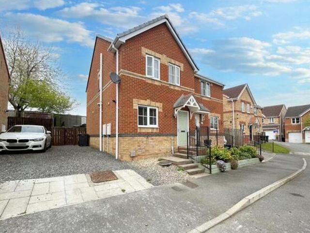 House for sale in Stanley
