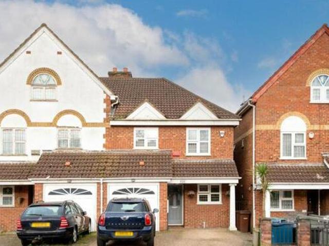 House for sale in Little Stanmore, Greater London