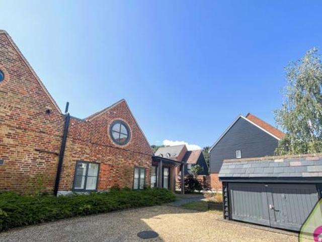 House for sale in Broadwater, Shephall